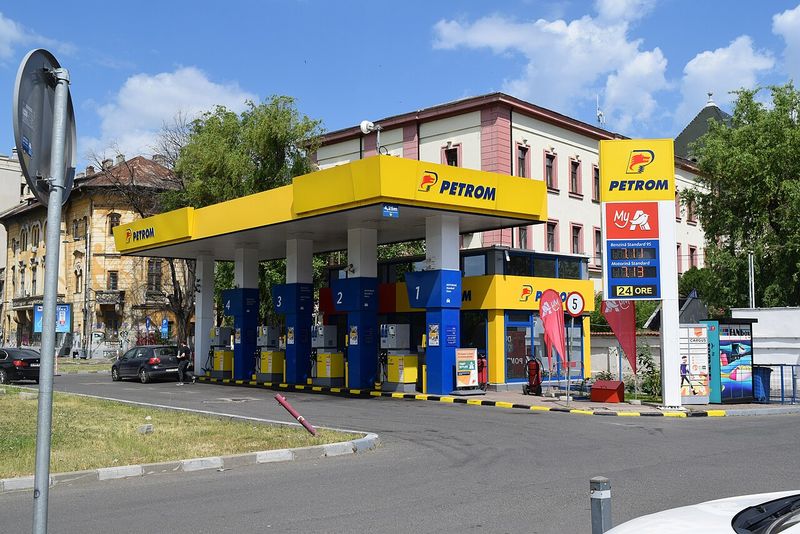 Benzinărie Petrom pe Splaiul Independenței din București