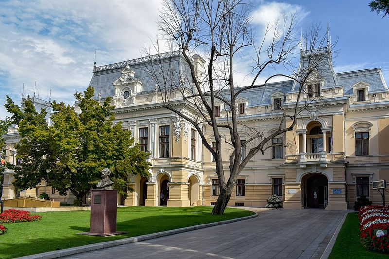 Palatul Roset-Roznovanu, sediul Primăriei Municipiului Iași